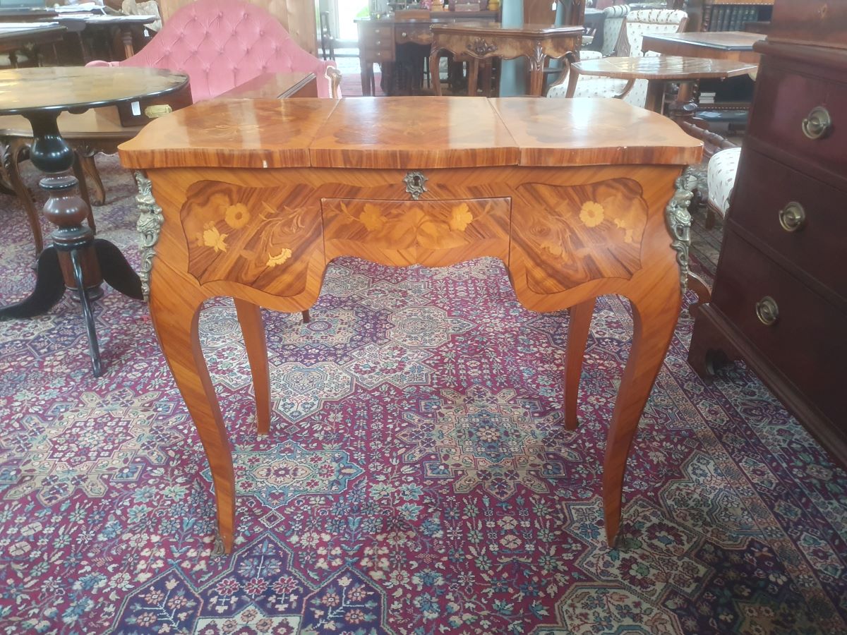 19th Century French Poudreuse